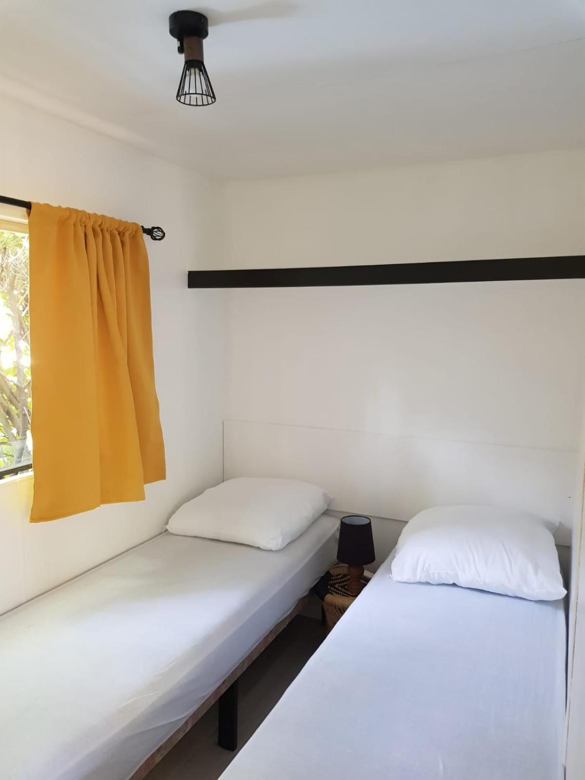 Gard Mobilhome Saint-Ambroix Ngoại thất bức ảnh